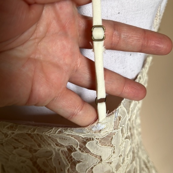 Socialite lace tank top - Picture 4 of 6